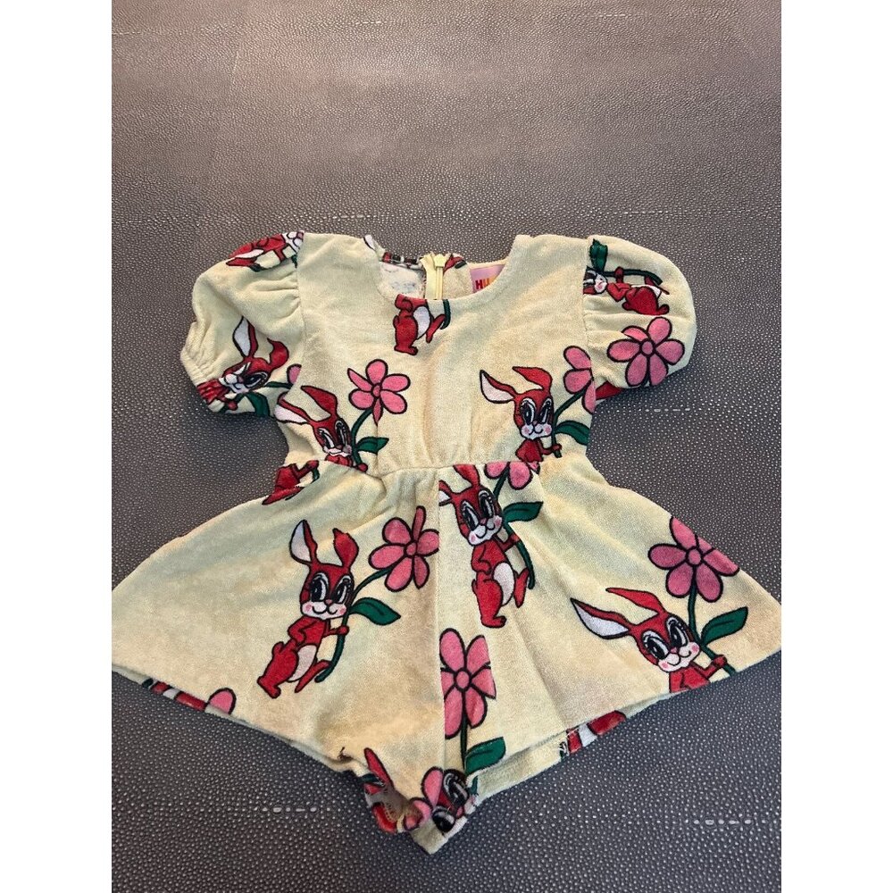Hugo Loves Tiki Bunny Shorts Romper W/ Puffed Sleeves VGUC